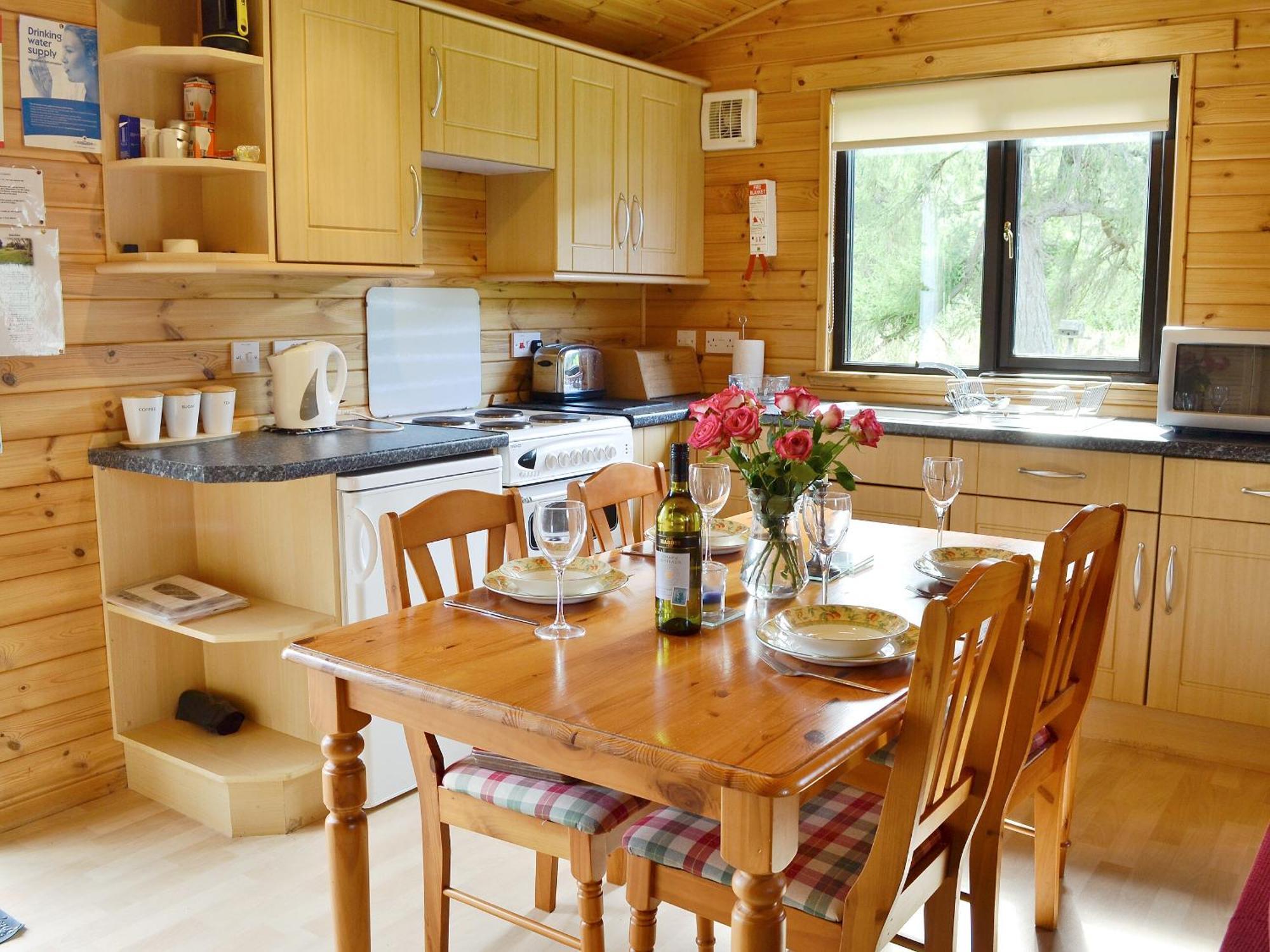 Larch Cottage - S4428 Kirkton of Glenisla Экстерьер фото